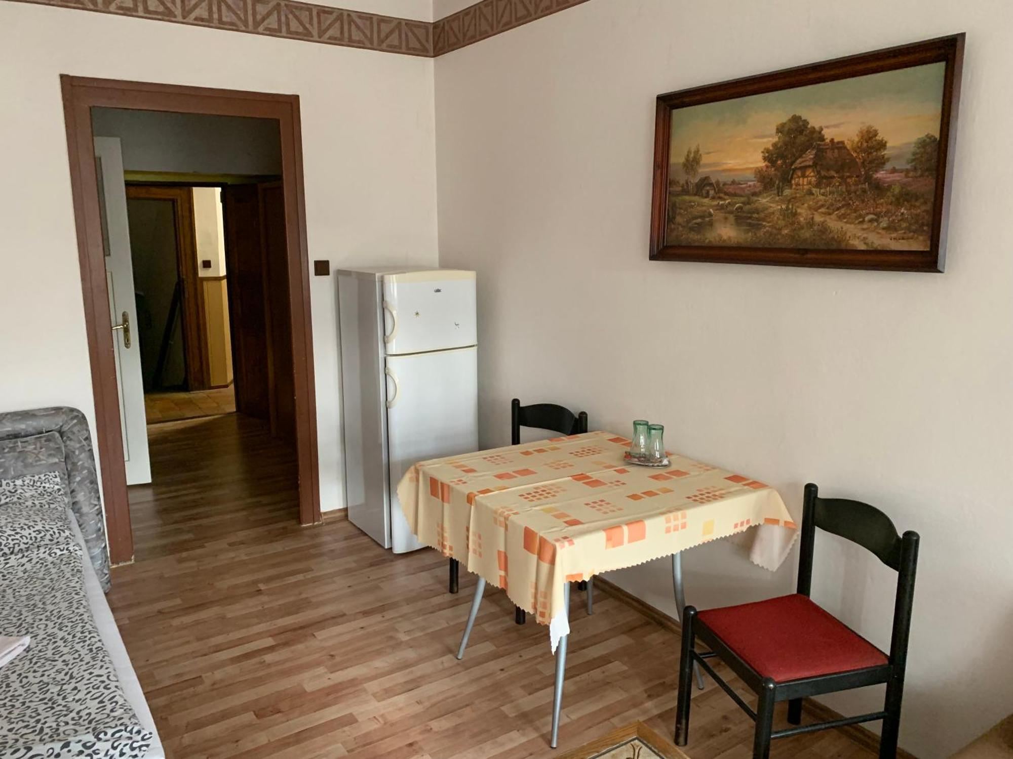 Restaurace A Penzion Podloubi Opocno ภายนอก รูปภาพ